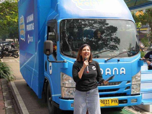 Rp2,6 Triliun Raib Disikat Penipu, Dompet Digital Kini Jemput Bola Edukasi Pengguna di Taman Kota Rp2,6 Triliun Raib Disikat Penipu, Dompet Digital Kini Jemput Bola Edukasi Pengguna di Taman Kota