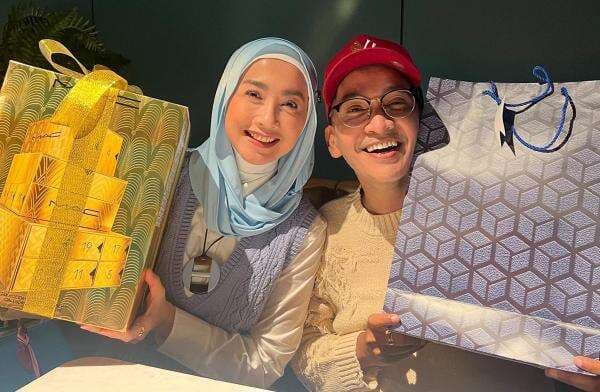 Kata Denny Darko soal Ruben Onsu dan Desy Ratnasari, Berakhir di Pelaminan? Kata Denny Darko soal Ruben Onsu dan Desy Ratnasari, Berakhir di Pelaminan?