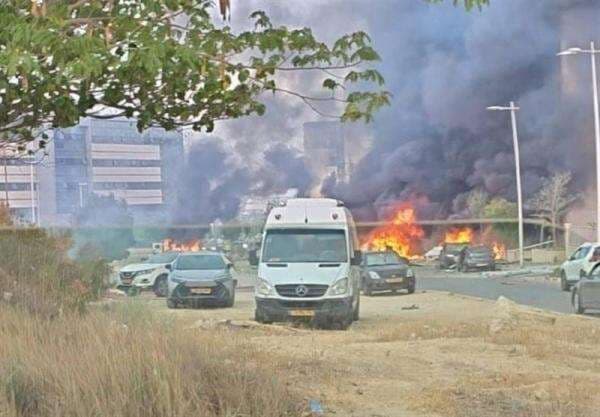 Rudal-rudal Iran Kembali Hujani Israel, Ledakan Terdengar di Seluruh Wilayah Zionis Rudal-rudal Iran Kembali Hujani Israel, Ledakan Terdengar di Seluruh Wilayah Zionis