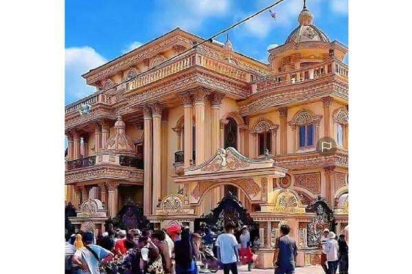 Penampakan Rumah Mewah bak Istana Digerebek BNN di OKI Sumsel, Diduga Milik Bandar Narkoba Penampakan Rumah Mewah bak Istana Digerebek BNN di OKI Sumsel, Diduga Milik Bandar Narkoba