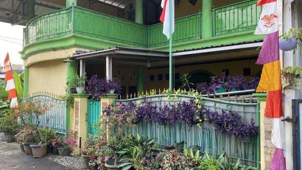 Ini Kediaman Umi Cinta Tempat Keagamaan yang Janjikan Masuk Surga Bayar Rp1 Juta Ini Kediaman Umi Cinta Tempat Keagamaan yang Janjikan Masuk Surga Bayar Rp1 Juta