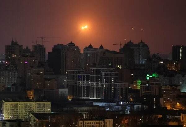 Rusia Hujani Kyiv dan Lviv di Ukraina dengan Tembakan Rudal dan Serangan Drone 