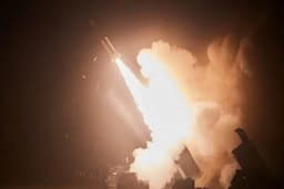 Rusia Tembak Jatuh 4 Rudal Canggih ATACMS Amerika yang Ditembakkan Ukraina