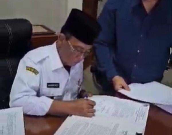 Sahbirin Noor Mundur, Kemendagri Tunjuk Sekda Jadi Plh Gubernur Kalsel Sahbirin Noor Mundur, Kemendagri Tunjuk Sekda Jadi Plh Gubernur Kalsel