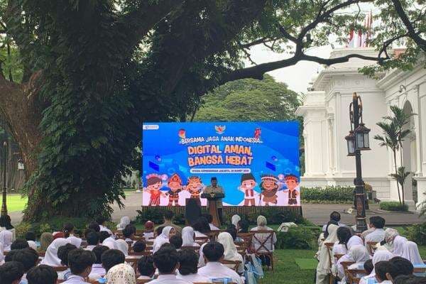 Sahkan PP Perlindungan Anak, Prabowo: Teknologi Bawa Kemajuan, Tapi Juga Bisa Merusak Sahkan PP Perlindungan Anak, Prabowo: Teknologi Bawa Kemajuan, Tapi Juga Bisa Merusak