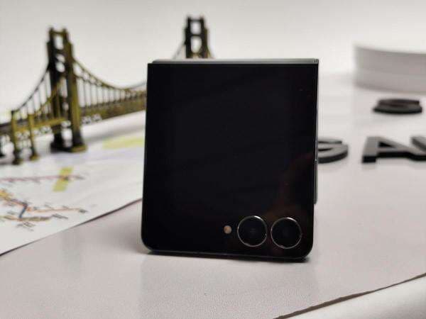 Samsung Galaxy Z Flip 7 Resmi Meluncur, Cek Spesifikasi dan Harganya Samsung Galaxy Z Flip 7 Resmi Meluncur, Cek Spesifikasi dan Harganya