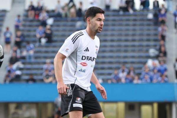 Patrick Kluivert Tersenyum, Bek Timnas Indonesia Sandy Walsh Kembali Main untuk Klub Jepang Patrick Kluivert Tersenyum, Bek Timnas Indonesia Sandy Walsh Kembali Main untuk Klub Jepang