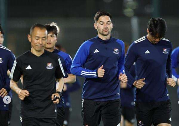 Gara-Gara Orang Australia, Sandy Walsh Berpotensi Gagal Lawan Cristiano Ronaldo di Laga Yokohama F Marinos vs Al Nassr Gara-Gara Orang Australia, Sandy Walsh Berpotensi Gagal Lawan Cristiano Ronaldo di Laga Yokohama F Marinos vs Al Nassr