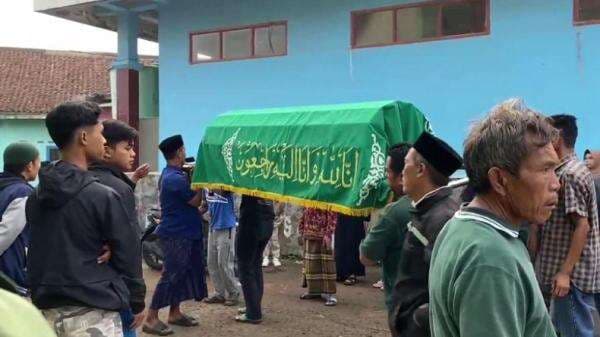 Kronologi 9 Santri Tertimpa Longsor di Sukabumi, Terjadi saat Jam Pengajian Kronologi 9 Santri Tertimpa Longsor di Sukabumi, Terjadi saat Jam Pengajian