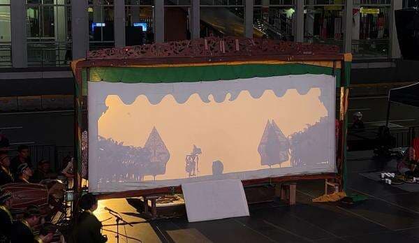 Sarinah Festikola 2025 Suguhkan Pertunjukan Wayang hingga Seni Tari Sarinah Festikola 2025 Suguhkan Pertunjukan Wayang hingga Seni Tari