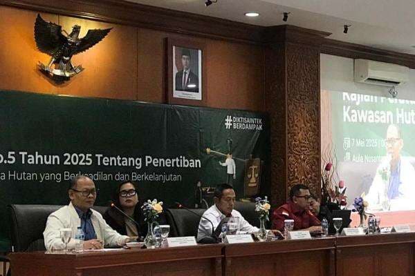 Satu Peta Kehutanan Jamin Kepastian Hukum dan Dorong Investasi Satu Peta Kehutanan Jamin Kepastian Hukum dan Dorong Investasi