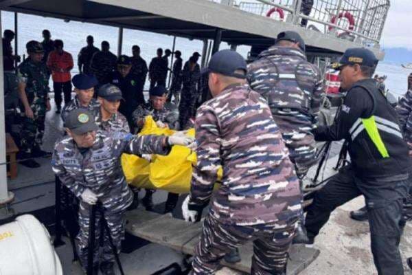 Satu Jenazah Korban KMP Tunu Pratama Ditemukan di Hari Kelima, Ini Ciri-cirinya Satu Jenazah Korban KMP Tunu Pratama Ditemukan di Hari Kelima, Ini Ciri-cirinya