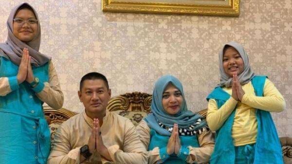 Kisah Pilu Satu Keluarga Meninggal dalam Insiden Kecelakaan Bus di Arab Saudi, Dikenal Sosok Religius Kisah Pilu Satu Keluarga Meninggal dalam Insiden Kecelakaan Bus di Arab Saudi, Dikenal Sosok Religius