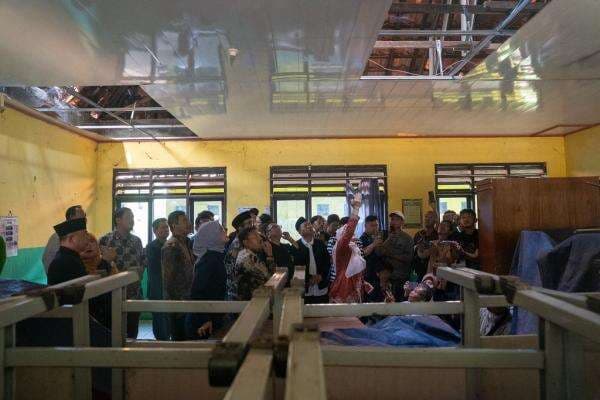 Pemerintah Perbaiki 11.000 Sekolah, SD di Bekasi Ini Mulai Direvitalisasi Pemerintah Perbaiki 11.000 Sekolah, SD di Bekasi Ini Mulai Direvitalisasi