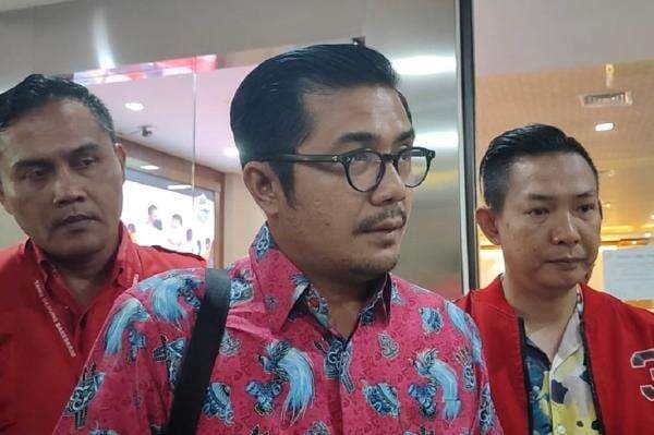 Kasus Dugaan Fitnah Budi Arie, Kader PDIP Datangi Bareskrim Bawa Bukti-bukti Kasus Dugaan Fitnah Budi Arie, Kader PDIP Datangi Bareskrim Bawa Bukti-bukti