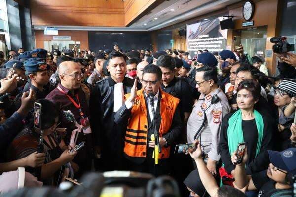 Hasto Jelang Sidang Vonis: Apa pun Putusannya, Kebenaran Akan Menang Hasto Jelang Sidang Vonis: Apa pun Putusannya, Kebenaran Akan Menang