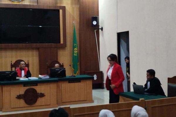 Selebgram Isa Zega Divonis 3,5 Tahun Penjara Selebgram Isa Zega Divonis 3,5 Tahun Penjara