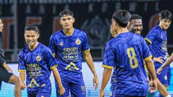 Persija Jakarta vs Semen Padang: Pantang Menyerah, Kabau Sirah Siap Rebut 3 Poin Persija Jakarta vs Semen Padang: Pantang Menyerah, Kabau Sirah Siap Rebut 3 Poin