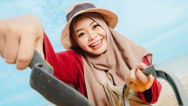 Sempat Sulit Monetisasi, Kini Mamah Nada Punya 1 Juta <i>Subscribers</i> di YouTube Sempat Sulit Monetisasi, Kini Mamah Nada Punya 1 Juta <i>Subscribers</i> di YouTube