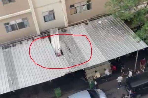 Kronologi Perempuan Lompat dari Lantai 19 Apartemen Kalibata, Panik Lihat Orang Tak Dikenal Kronologi Perempuan Lompat dari Lantai 19 Apartemen Kalibata, Panik Lihat Orang Tak Dikenal