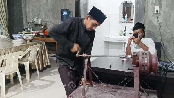 Serunei Tradisional Masjid Agung Bireuen Viral, Penanda Waktu Imsak dan Buka Puasa yang Unik Serunei Tradisional Masjid Agung Bireuen Viral, Penanda Waktu Imsak dan Buka Puasa yang Unik