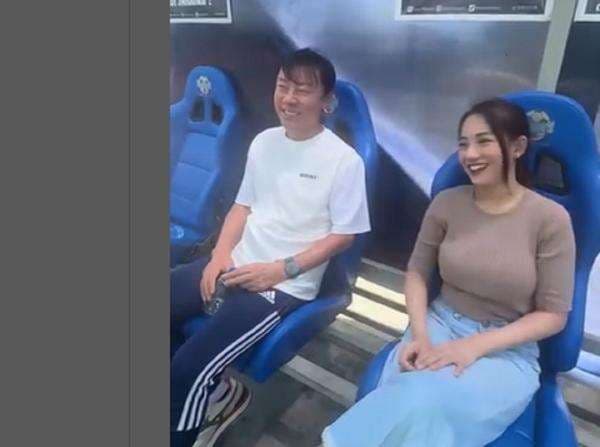 Shin Tae-yong Sibuk Main Film, Patrick Kluivert Cari Pemain Keturunan Berkualitas untuk Timnas Indonesia Shin Tae-yong Sibuk Main Film, Patrick Kluivert Cari Pemain Keturunan Berkualitas untuk Timnas Indonesia