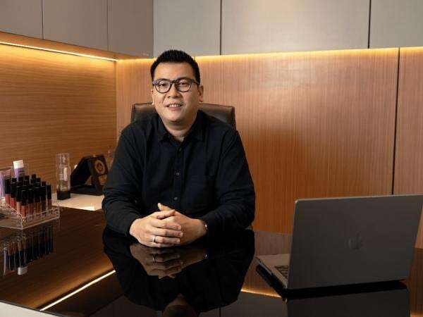 Kisah Sukses Implora, Cermat Optimalkan Peluang Bisnis Kosmetik di Era Digital Bersama Shopee Kisah Sukses Implora, Cermat Optimalkan Peluang Bisnis Kosmetik di Era Digital Bersama Shopee