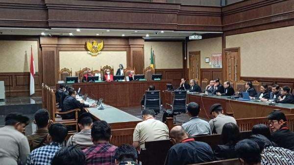 Jaksa Yakini Sosok 'Bapak' yang Dimaksud Harun Masiku adalah Hasto Kristiyanto Jaksa Yakini Sosok 'Bapak' yang Dimaksud Harun Masiku adalah Hasto Kristiyanto