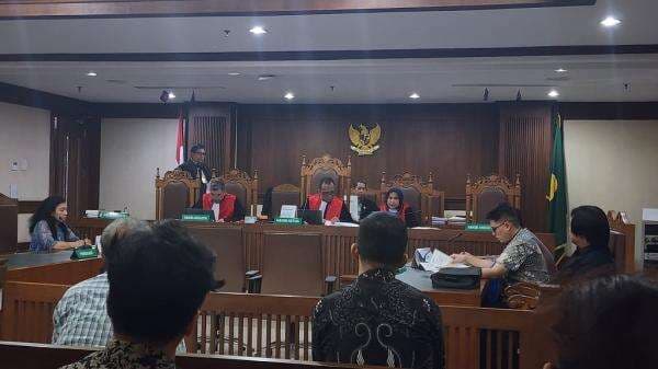 CMNP Digugat Imbas Perpanjangan Konsesi Jalan Tol Cawang-Tanjung Priok Tanpa Proses Tender CMNP Digugat Imbas Perpanjangan Konsesi Jalan Tol Cawang-Tanjung Priok Tanpa Proses Tender