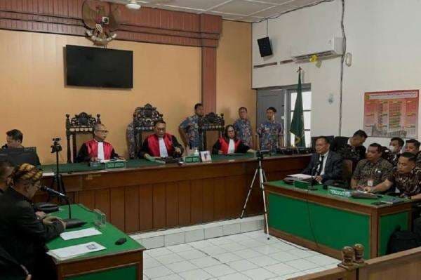 Jokowi Tak Hadiri Sidang Gugatan Ijazah di PN Solo, Kuasa Hukum Ungkap Alasannya Jokowi Tak Hadiri Sidang Gugatan Ijazah di PN Solo, Kuasa Hukum Ungkap Alasannya