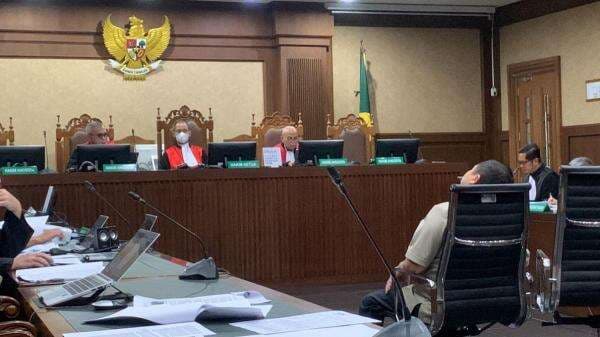 Eks Kader PDIP Akui Lapor Hasto usai Serahkan Uang Suap ke Wahyu Setiawan Eks Kader PDIP Akui Lapor Hasto usai Serahkan Uang Suap ke Wahyu Setiawan