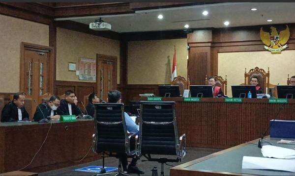 Tom Lembong Singgung Kejanggalan Tuduhan Jaksa soal 'Sudah tapi Belum' Tom Lembong Singgung Kejanggalan Tuduhan Jaksa soal 'Sudah tapi Belum'