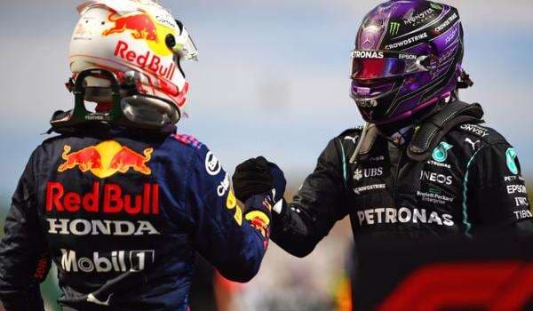 Adu Kekayaan Pembalap F1 Lewis Hamilton dengan Max Verstappen, Bak Langit dan Bumi! Adu Kekayaan Pembalap F1 Lewis Hamilton dengan Max Verstappen, Bak Langit dan Bumi!