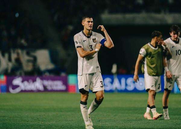 Kisah Haru Jay Idzes, Pemain Kesayangan Timnas Indonesia yang Resmi Jadi Bek Termahal di Asia Tenggara Kisah Haru Jay Idzes, Pemain Kesayangan Timnas Indonesia yang Resmi Jadi Bek Termahal di Asia Tenggara