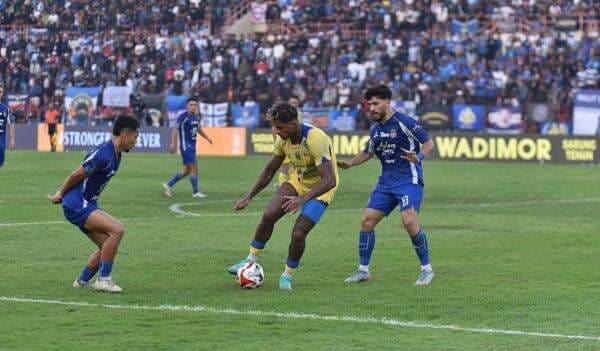 5 Fakta Menarik PSIM Yogyakarta vs Persib Bandung Berakhir 1-1 di Super League 2025-2026 5 Fakta Menarik PSIM Yogyakarta vs Persib Bandung Berakhir 1-1 di Super League 2025-2026