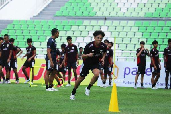 Link Live Streaming Timnas Indonesia U-17 vs Tajikistan U-17 di Piala Kemerdekaan 2025 Malam Ini, Klik di Sini! Link Live Streaming Timnas Indonesia U-17 vs Tajikistan U-17 di Piala Kemerdekaan 2025 Malam Ini, Klik di Sini!