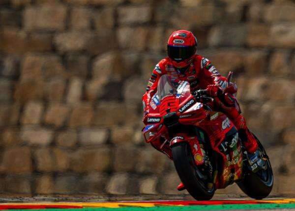 Klasemen MotoGP 2025 Kelar Race GP Aragon: Marc Marquez Perlebar Jarak! Klasemen MotoGP 2025 Kelar Race GP Aragon: Marc Marquez Perlebar Jarak!