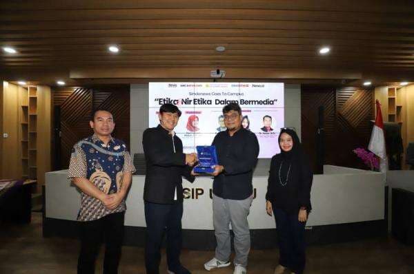 Sindonews Goes to Campus di UPN Veteran Jakarta Bahas Etika dan Nir Etika Dalam Bermedia Sindonews Goes to Campus di UPN Veteran Jakarta Bahas Etika dan Nir Etika Dalam Bermedia