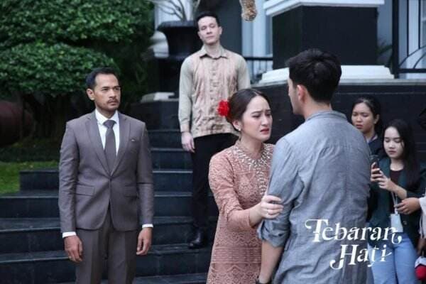 Sinetron Terbaru MNC Pictures Tebaran Hati Episode 1: Janji Ariana hingga Cinta Sinetron Terbaru MNC Pictures Tebaran Hati Episode 1: Janji Ariana hingga Cinta