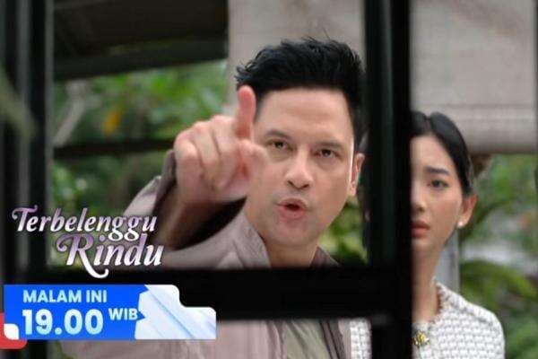 Sinopsis Sinetron Terbelenggu Rindu, Jumat 28 Maret 2025: Keributan Maudy dan Penelusuran Bobby Sinopsis Sinetron Terbelenggu Rindu, Jumat 28 Maret 2025: Keributan Maudy dan Penelusuran Bobby