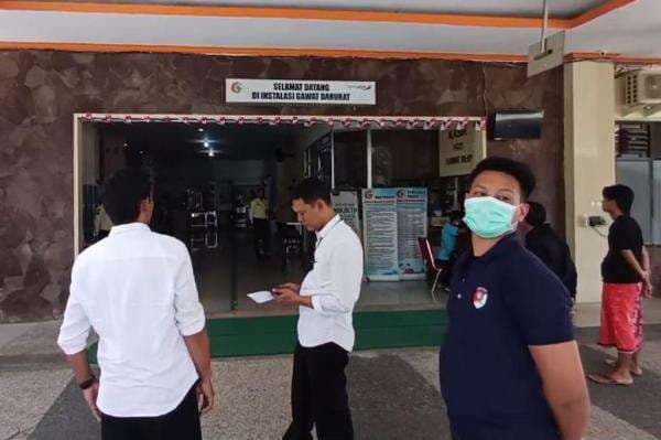 Tragis! Siswa SMP di Bondowoso Ditusuk Teman di Sekolah, Luka Parah di Perut Tragis! Siswa SMP di Bondowoso Ditusuk Teman di Sekolah, Luka Parah di Perut