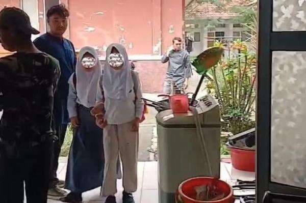 Geger 2 Siswi SLBN A Pajajaran Bandung Diusir dari Asrama, Ini Kata Dinsos Jabar Geger 2 Siswi SLBN A Pajajaran Bandung Diusir dari Asrama, Ini Kata Dinsos Jabar