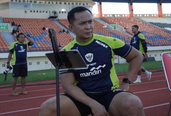 Komentar Berkelas Sofie Imam usai Ditunjuk Jadi Asisten Pelatih Timnas Indonesia Komentar Berkelas Sofie Imam usai Ditunjuk Jadi Asisten Pelatih Timnas Indonesia