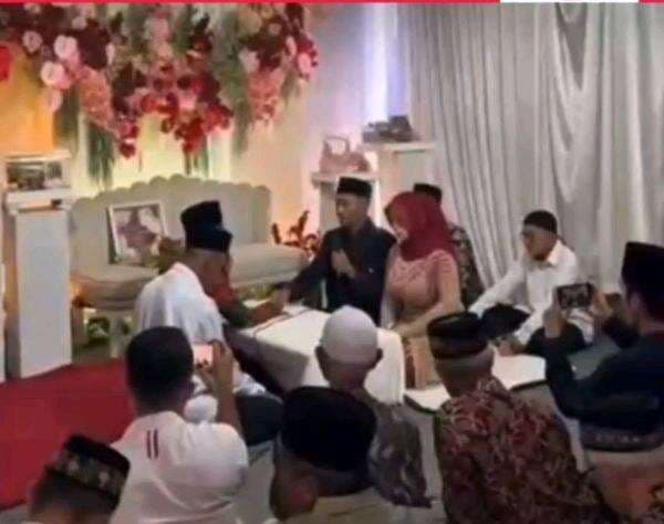 Sosok Suami Bu Guru Salsa, Ternyata Ini Profesinya Sosok Suami Bu Guru Salsa, Ternyata Ini Profesinya