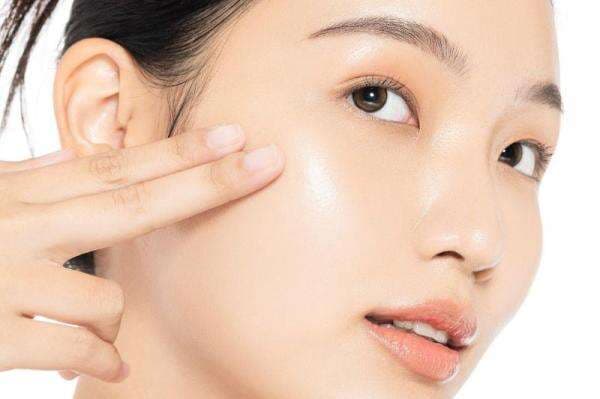 4 Cara Ampuh Bikin Kulit Bersih Tanpa Flek Hitam, Wajah Awet Muda Terus! 4 Cara Ampuh Bikin Kulit Bersih Tanpa Flek Hitam, Wajah Awet Muda Terus!