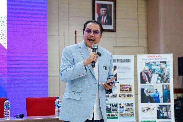 Spiritualitas Universal Masuk Perguruan Tinggi, Denny JA Tawarkan Solusi Era Polarisasi Spiritualitas Universal Masuk Perguruan Tinggi, Denny JA Tawarkan Solusi Era Polarisasi