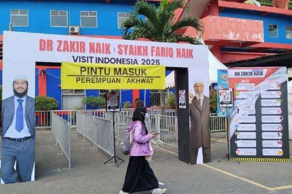 200 Personel Amankan Ceramah Zakir Naik di Malang, Panitia Siapkan 10.000 Kursi 200 Personel Amankan Ceramah Zakir Naik di Malang, Panitia Siapkan 10.000 Kursi