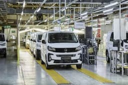 Stellantis Hentikan Produksi Mobil di Tiga Pabrik akibat Kekurangan Komponen