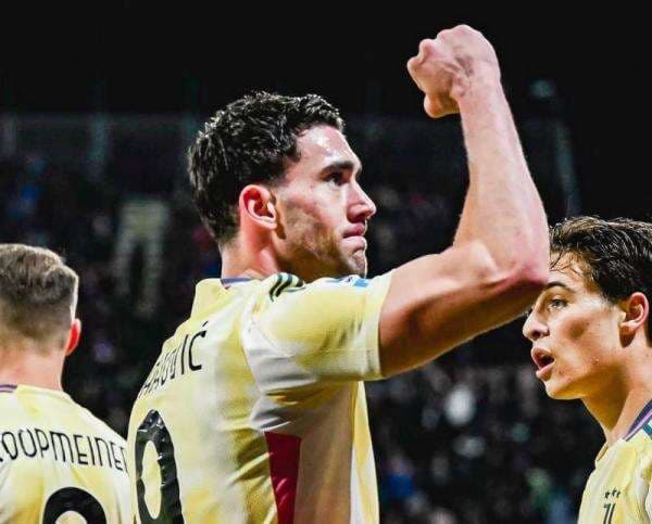 Hasil Liga Italia: Dusan Vlahovic Bawa Juventus Menang Tipis atas Cagliari Hasil Liga Italia: Dusan Vlahovic Bawa Juventus Menang Tipis atas Cagliari