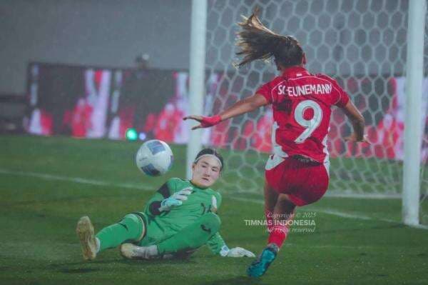 Claudia Scheunemann Ditanya Mau Menang dengan Skor Berapa Vs Pakistan, Jawabannya Mengejutkan Claudia Scheunemann Ditanya Mau Menang dengan Skor Berapa Vs Pakistan, Jawabannya Mengejutkan